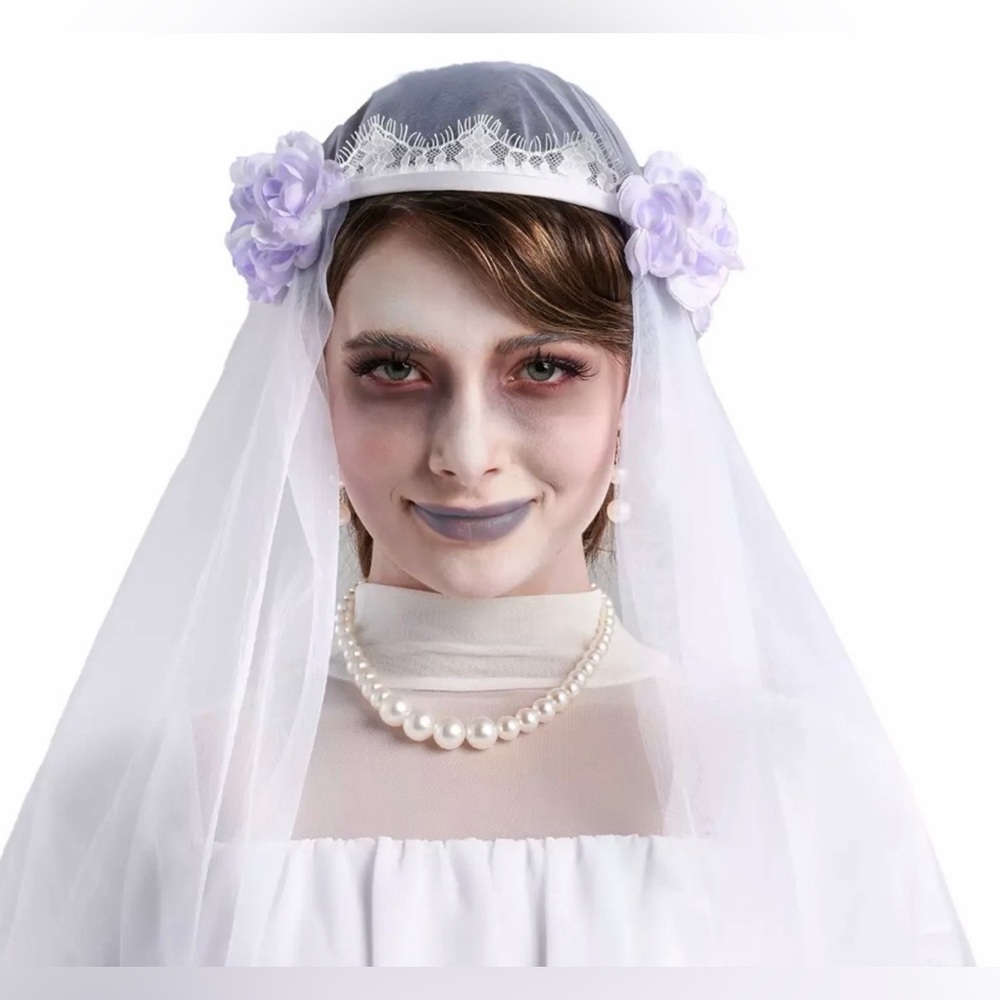 Walt Disney World land The Haunted Mansion Bride Light-Up Veil New in Box